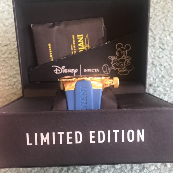 Invicta Disney Limited Ltd Watch - Picture 2 of 3